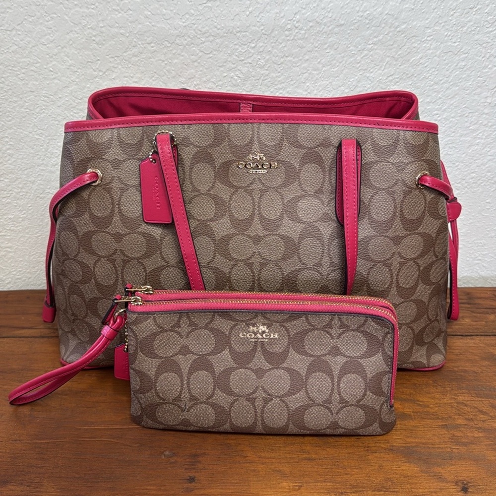 Set Of Coach Bag/Wallet Carryall Drawstring Brown and Red Signature Tote.